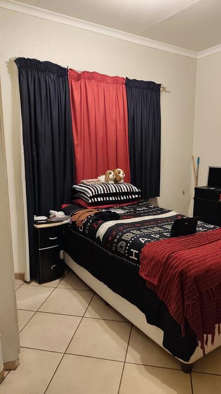 2 Bedroom Property for Sale in Waterval East North West